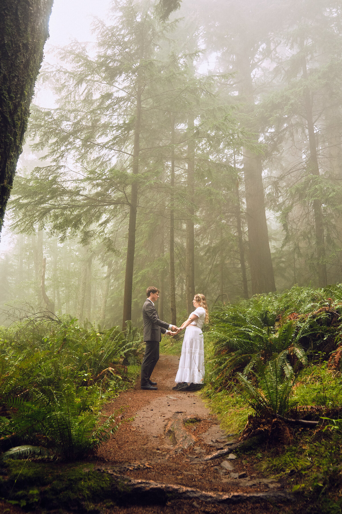 Seattle-elopement-photographer 60
