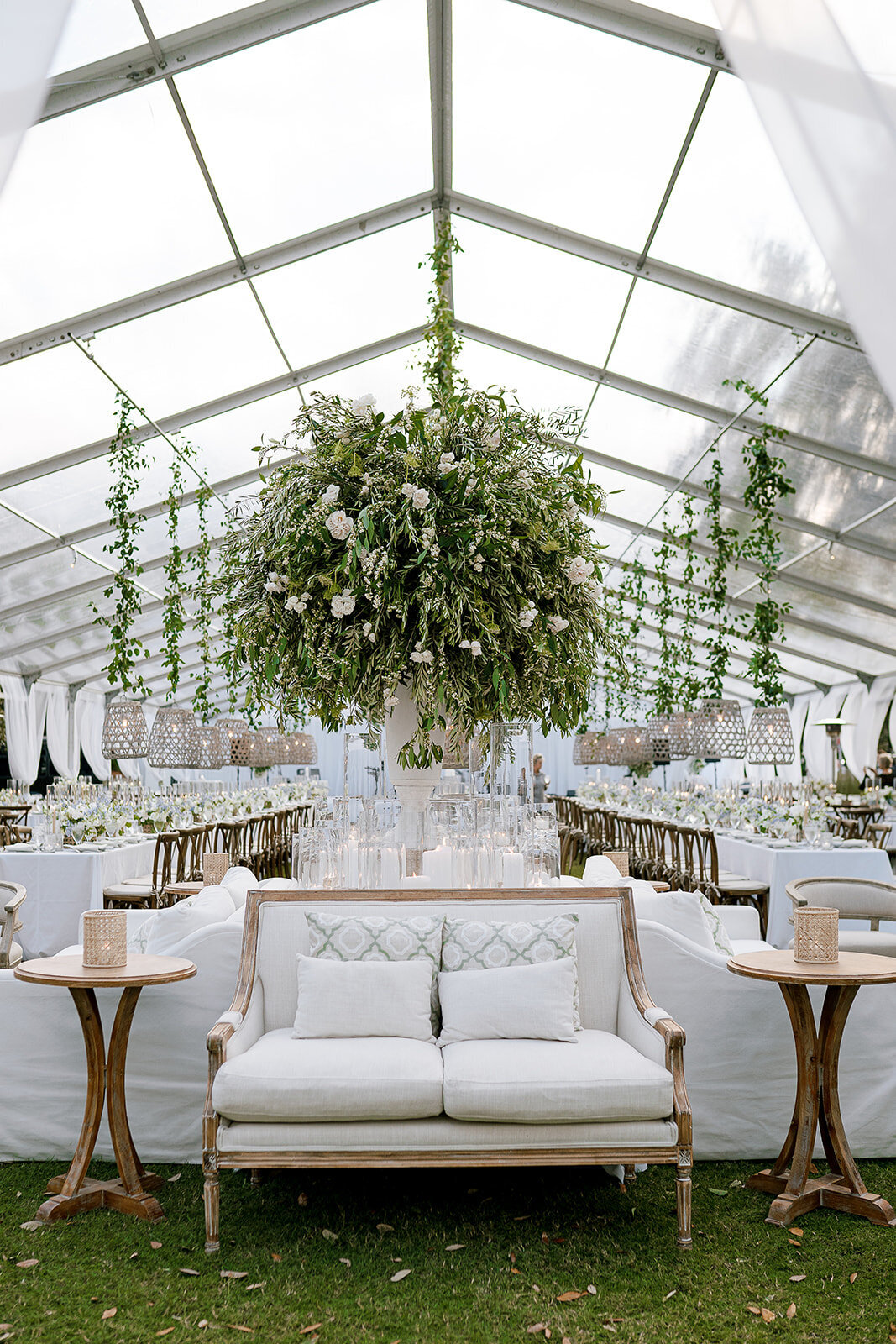 clear-tent-wedding-lounge