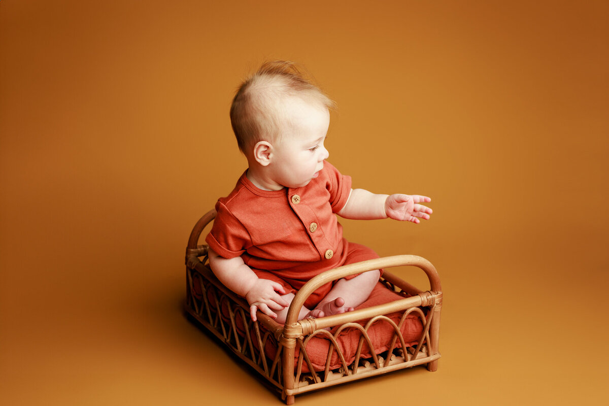 NW Arkansas baby photographer, milestone session near me, NW Arkansas baby portrait studio, professional baby photos