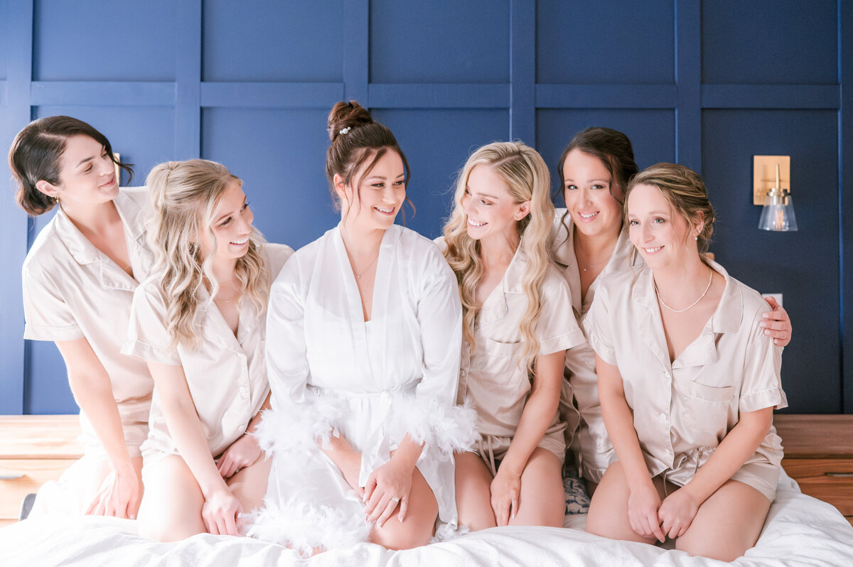 0235 Pascale and Nicolas NAC OBorn Room Wedding Downtown_Ottawa_Photography by Emma