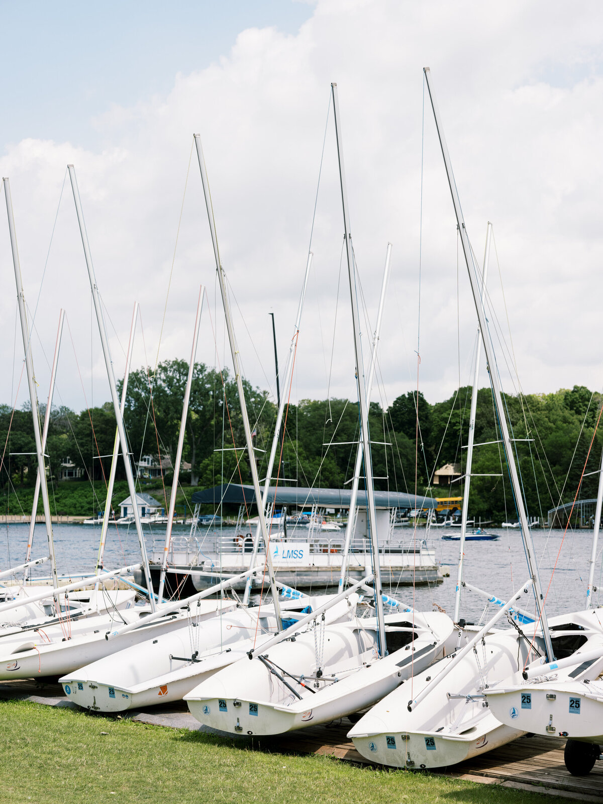 Minnetonka Yacht Club wedding photographer Tom Thornton Photography-18