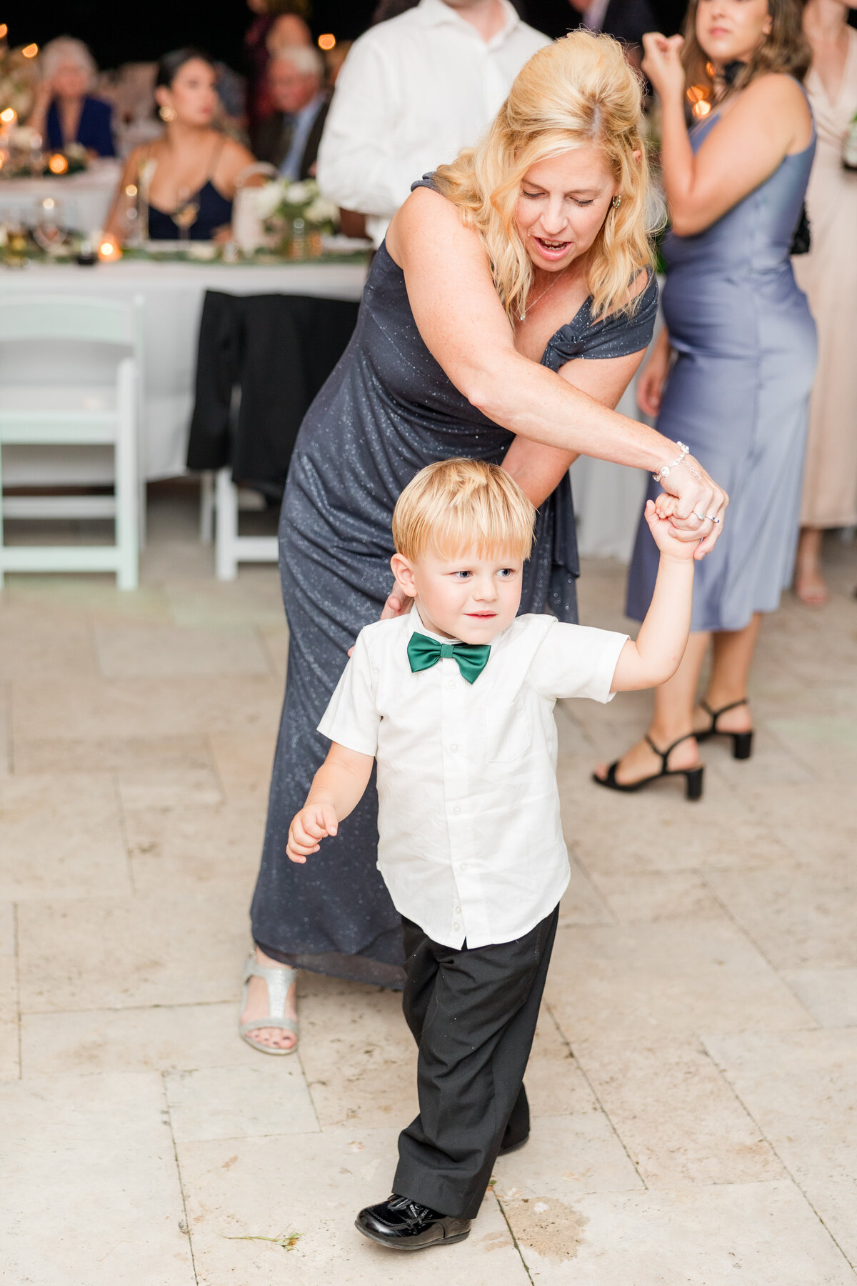 Sydney + Matthew  Dancing-33