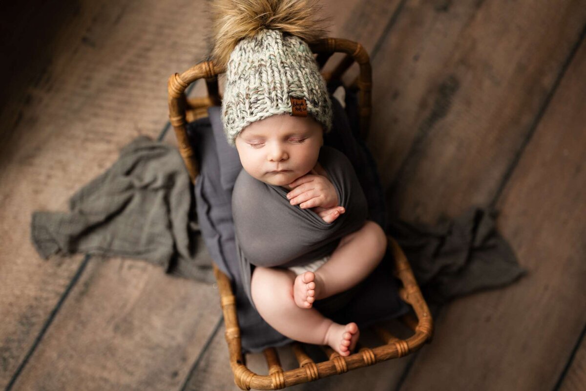NW Arkansas newborn photographer, newborn photography near me, newborn portraits in NW Arkansas