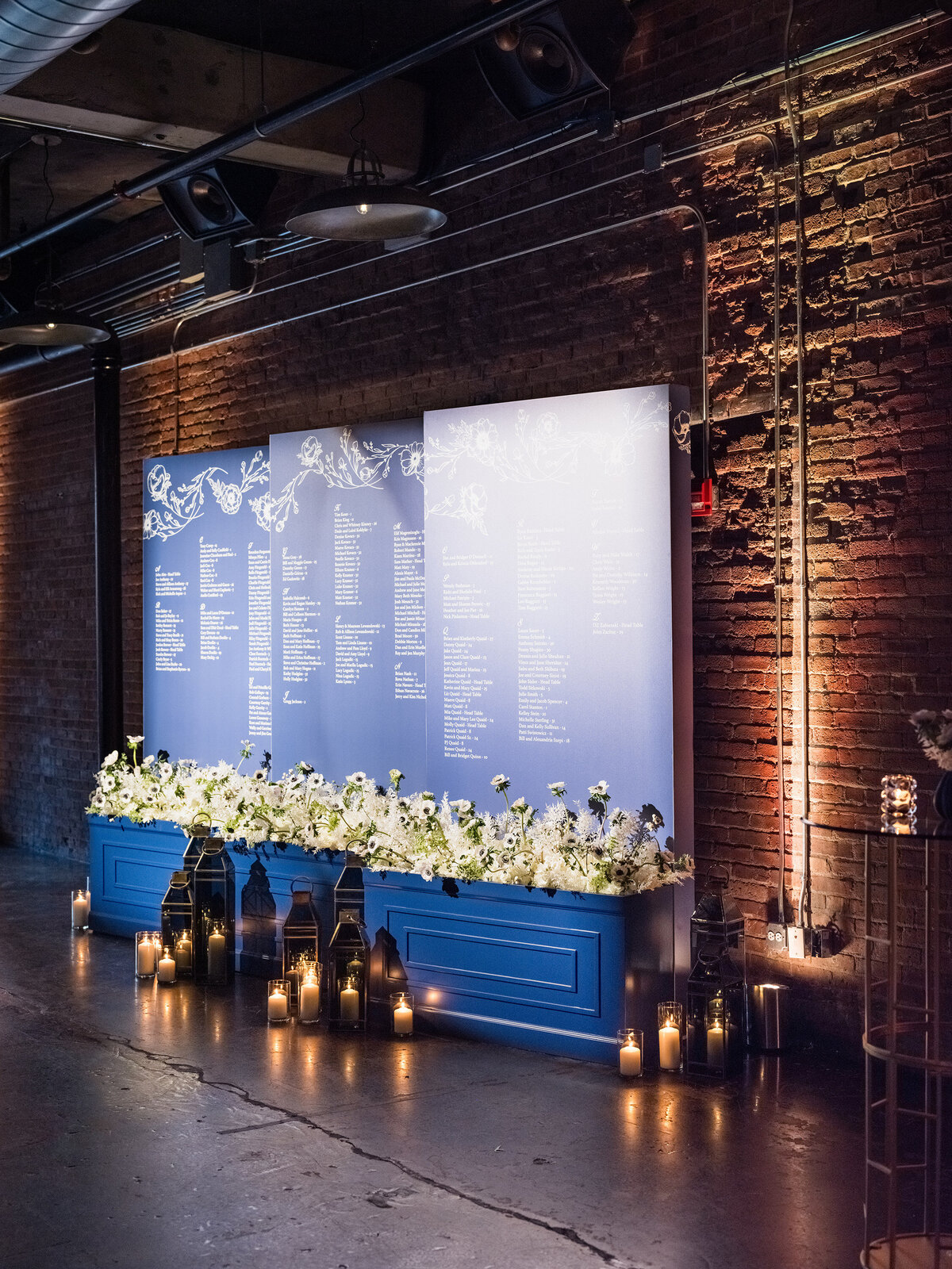 Liz & Jordan Carolyn Flueckiger CF Fine Events Chicago Wedding Planner Kent Drake Photography Morgan Manufacturing