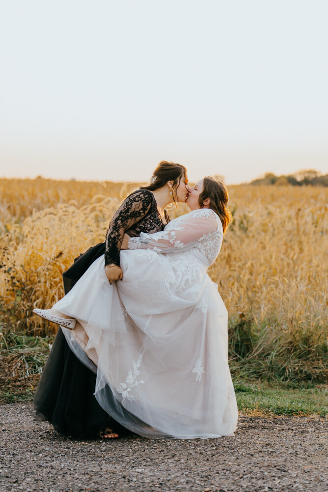 ErinandKaylabywalaloophotographyminnesotaweddingphotographer-2