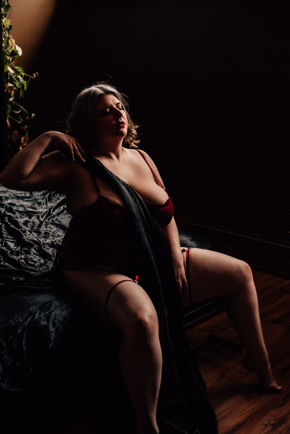 lindsey-m-boudoir-ottawa-705