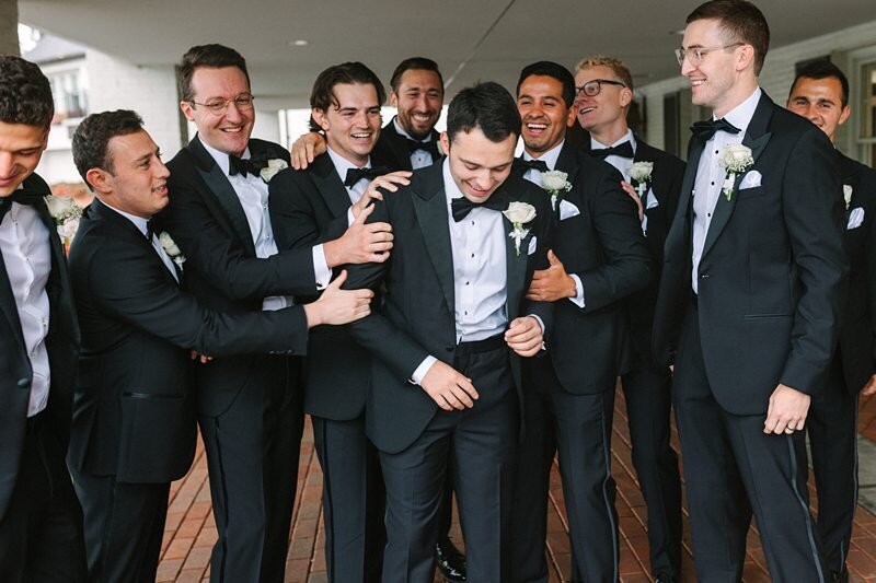 groom-relaxed-prep-evansville-country-club10
