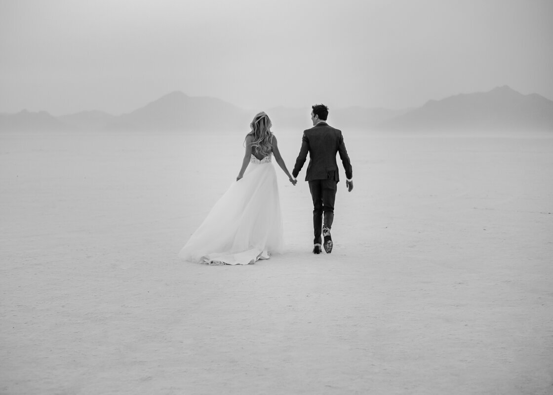 180830_Jenn&BenBridals_BonnevilleSaltFlatsUtah_AnjaJensenPhotography_001-199-2