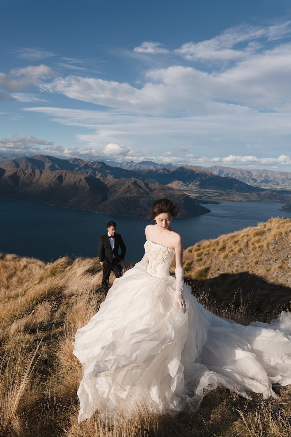 Wedding shoot, Coromandel Peak, Wanaka. Vera Wang Haute iconic wedding dresses.
