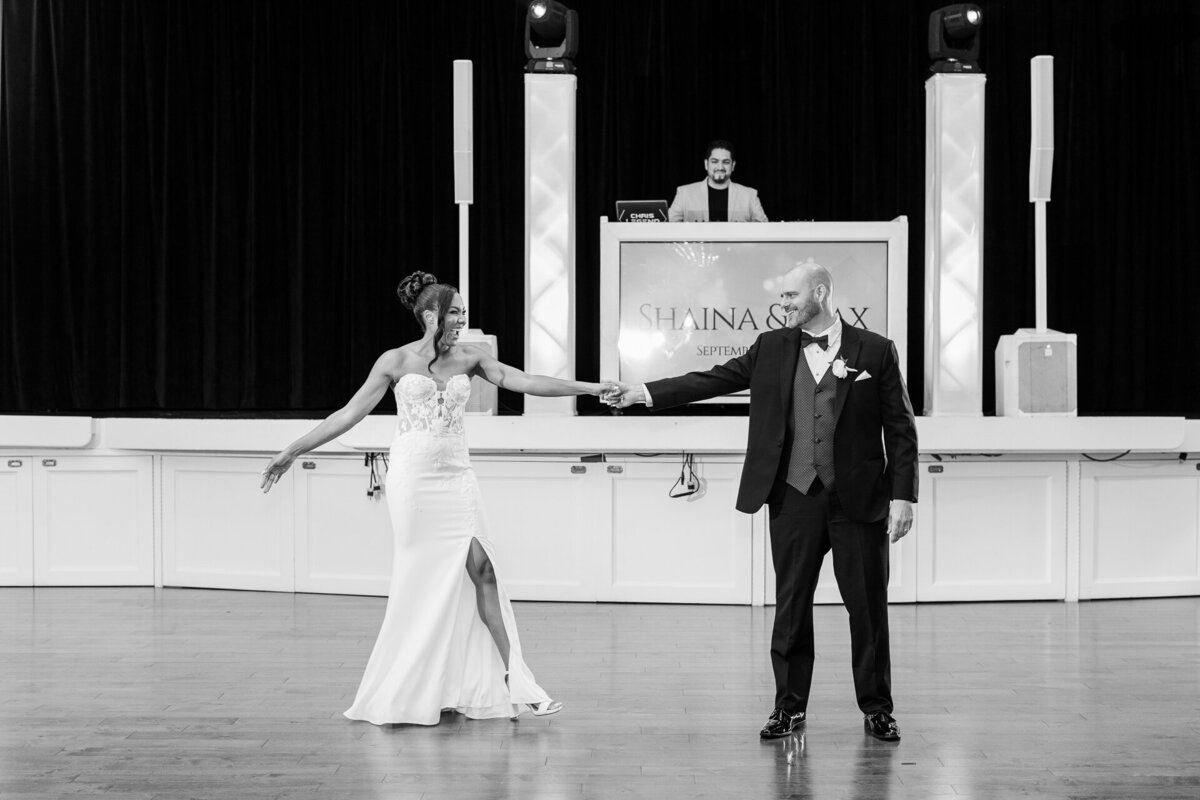 Heritage-Hunt-Golf-Country-Club-geinesville-virginia-wedding-photography-romantic-timeless-joyful-362