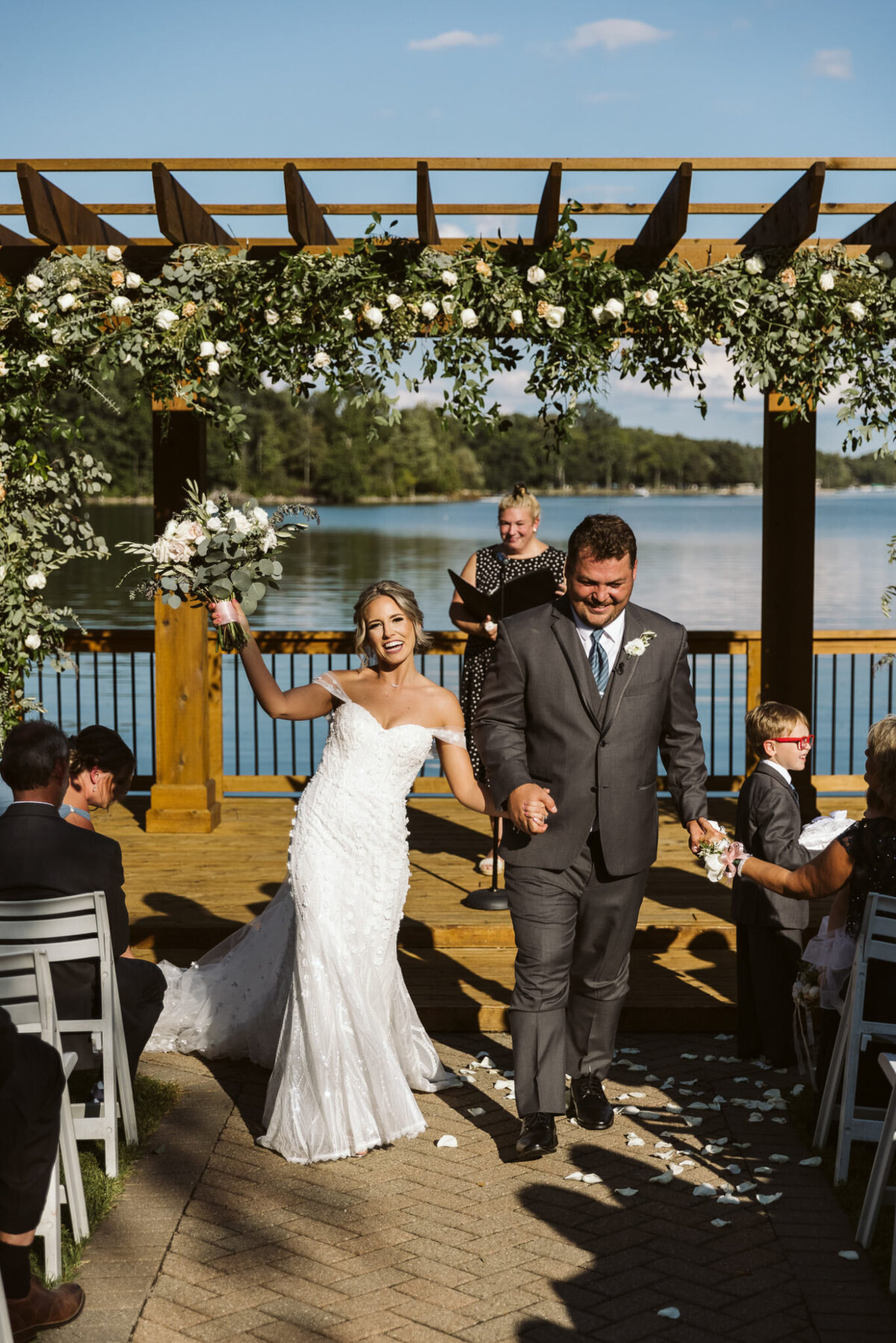 smith-photographers_bay-pointe-wedding-20-1366x2048