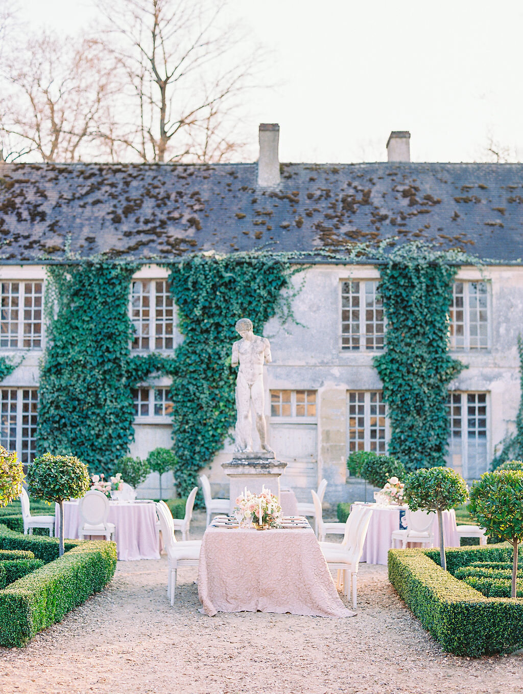 French chateau fairytale wedding in blush with a marchesa ombre bridal gown - Veronique Lorre luxury florist - Katie Trauffer Photography15