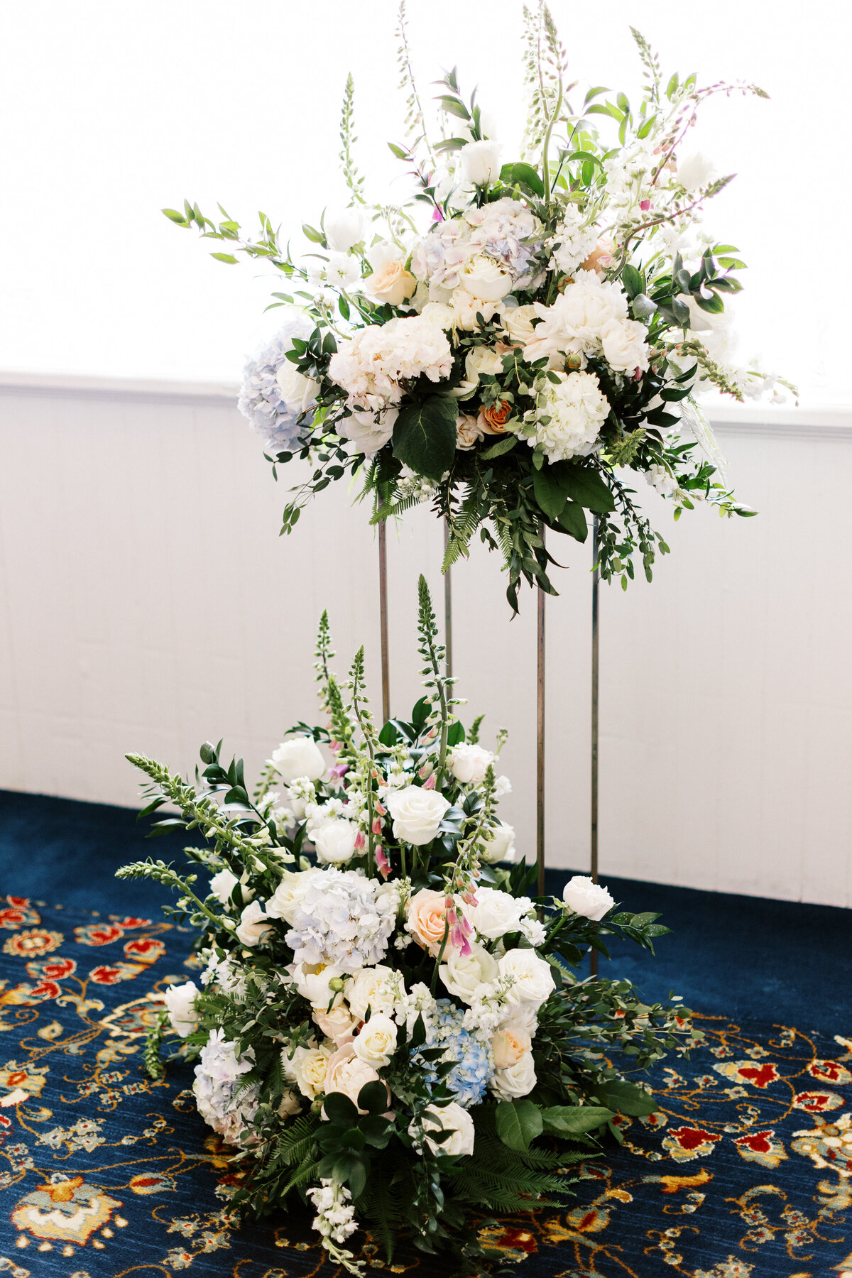 beautiful flowers arrangements