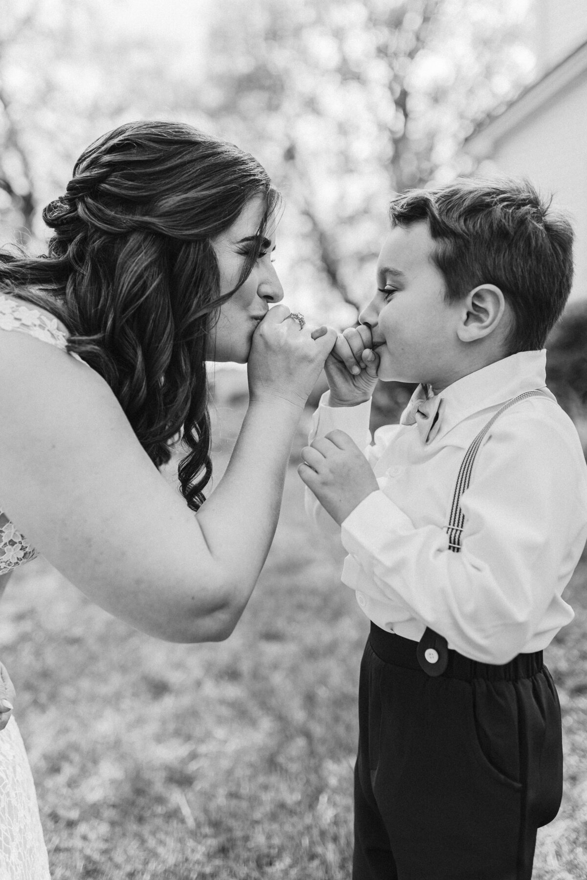 MerissaStevenWeddingFloraCornerFarm-4