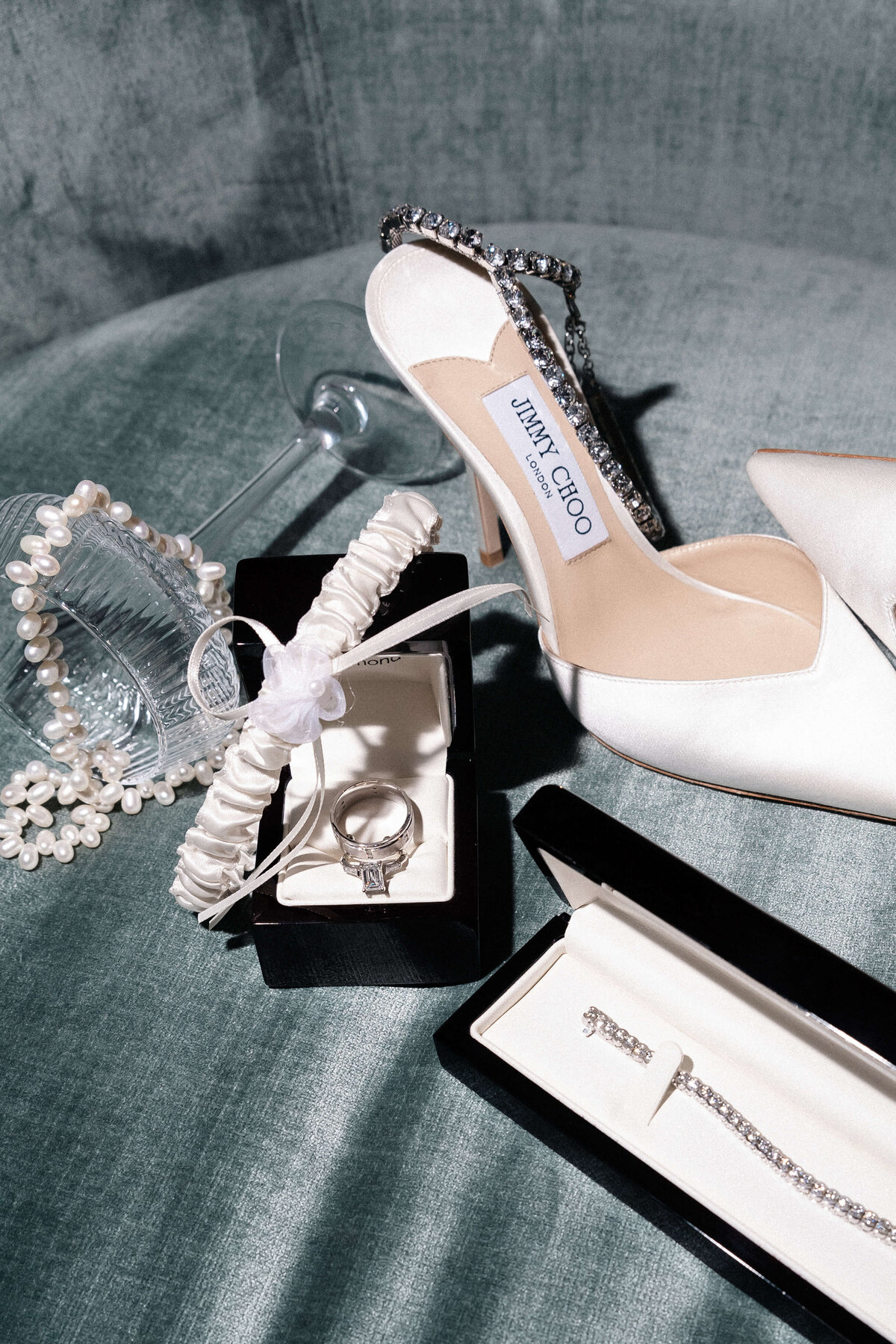 114_riskyexposure_las-vegas-elopement-photography
