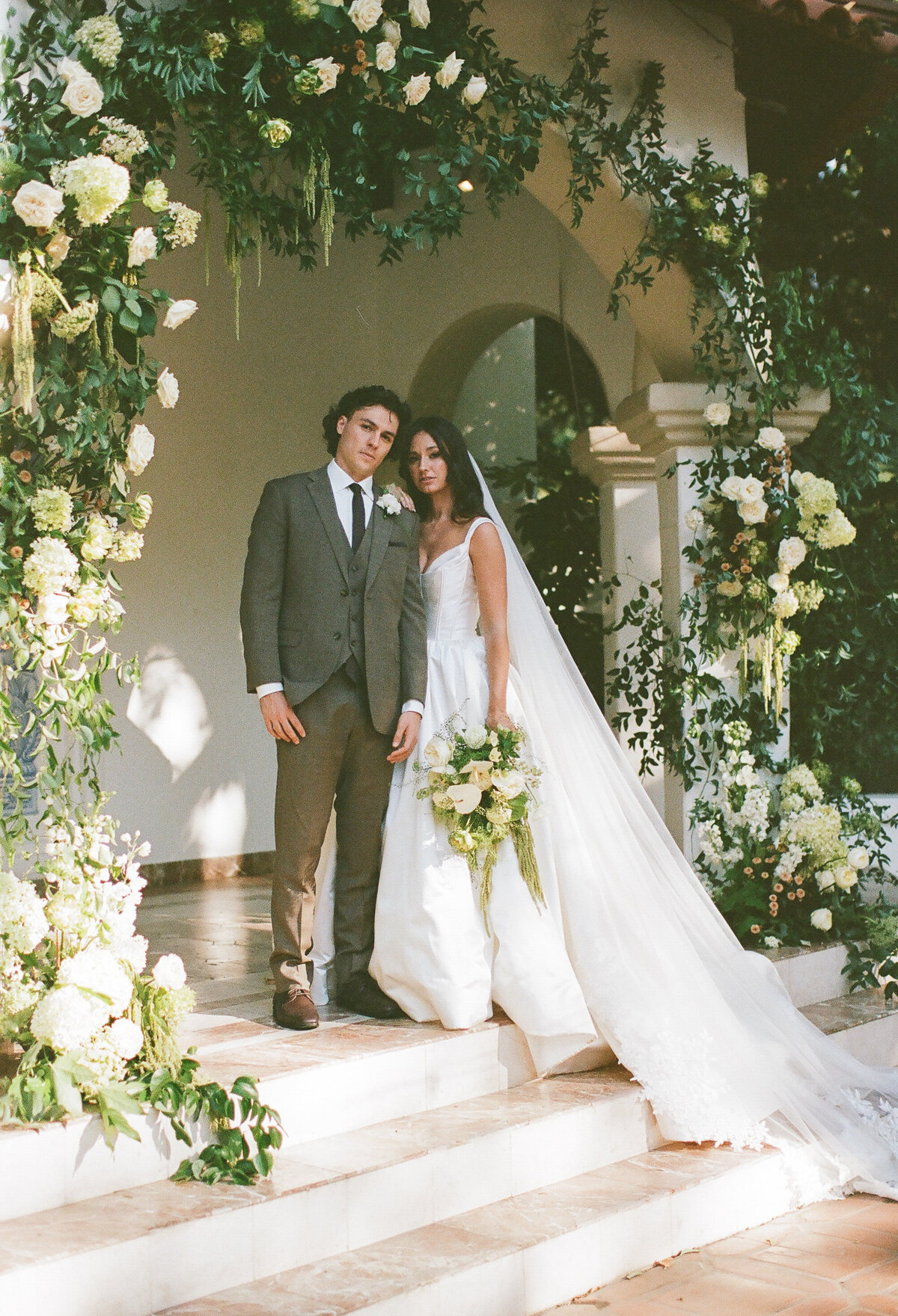 Sunandpeakstudios-RanchoLasLomas-Wedding-Organic-Romantic-KennedyandConnor-426