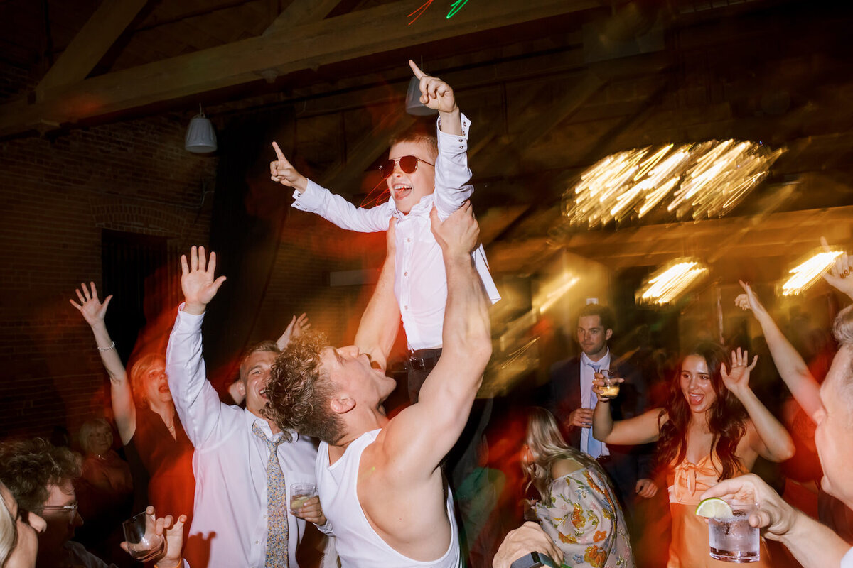 kansas-city-wedding-photographer-wedding-portraits-11