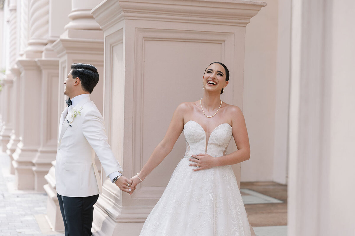 bride-groom-laughing-coral-gables-2SA-W