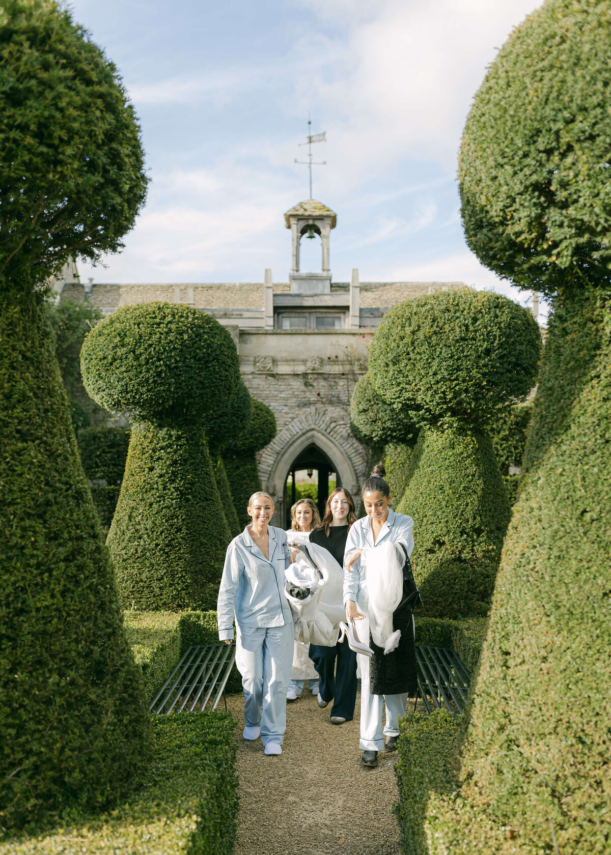 chloe-lowe-wedding-euridge-manor-cotswolds-bridesmaids-gardens