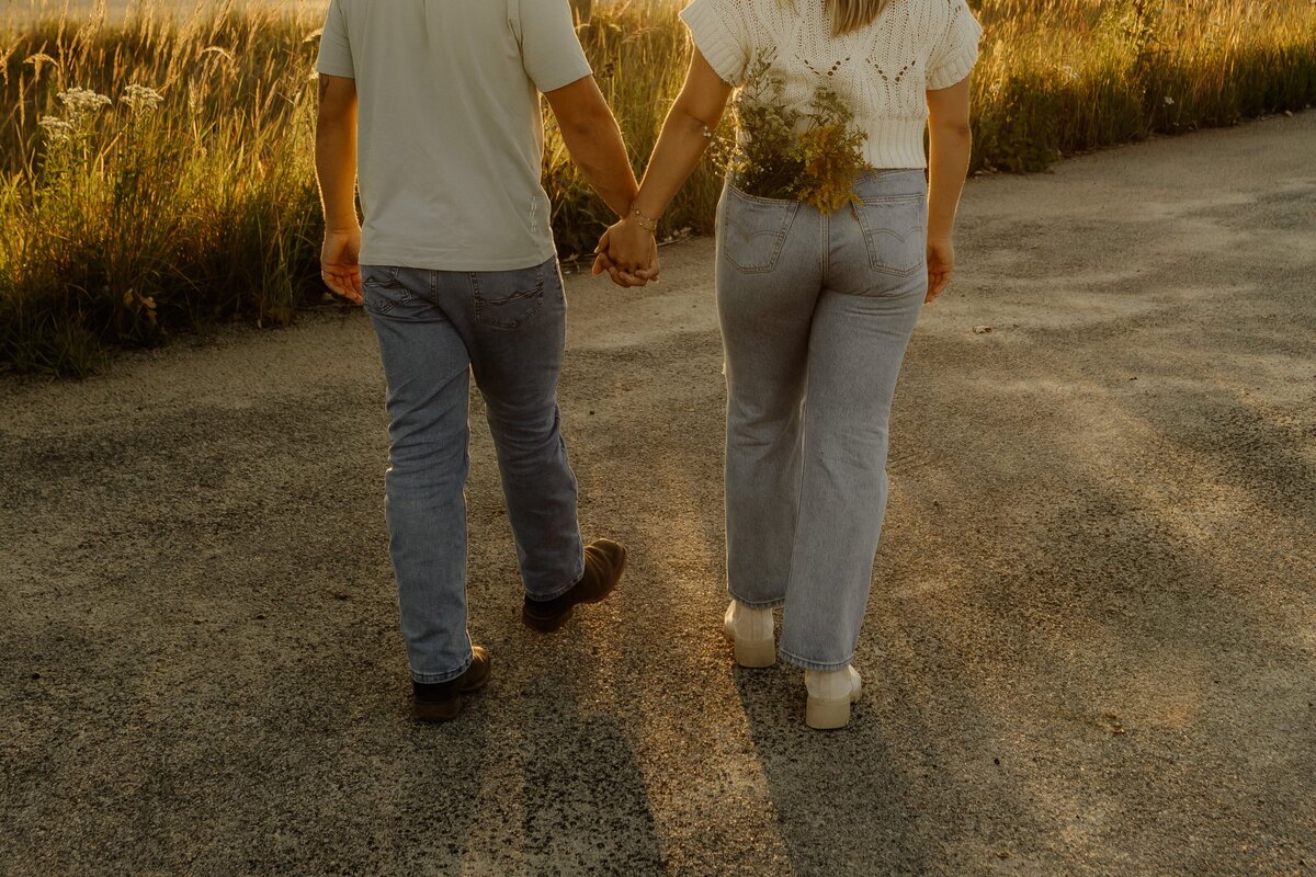 whimsical-wildflower-engagement-24