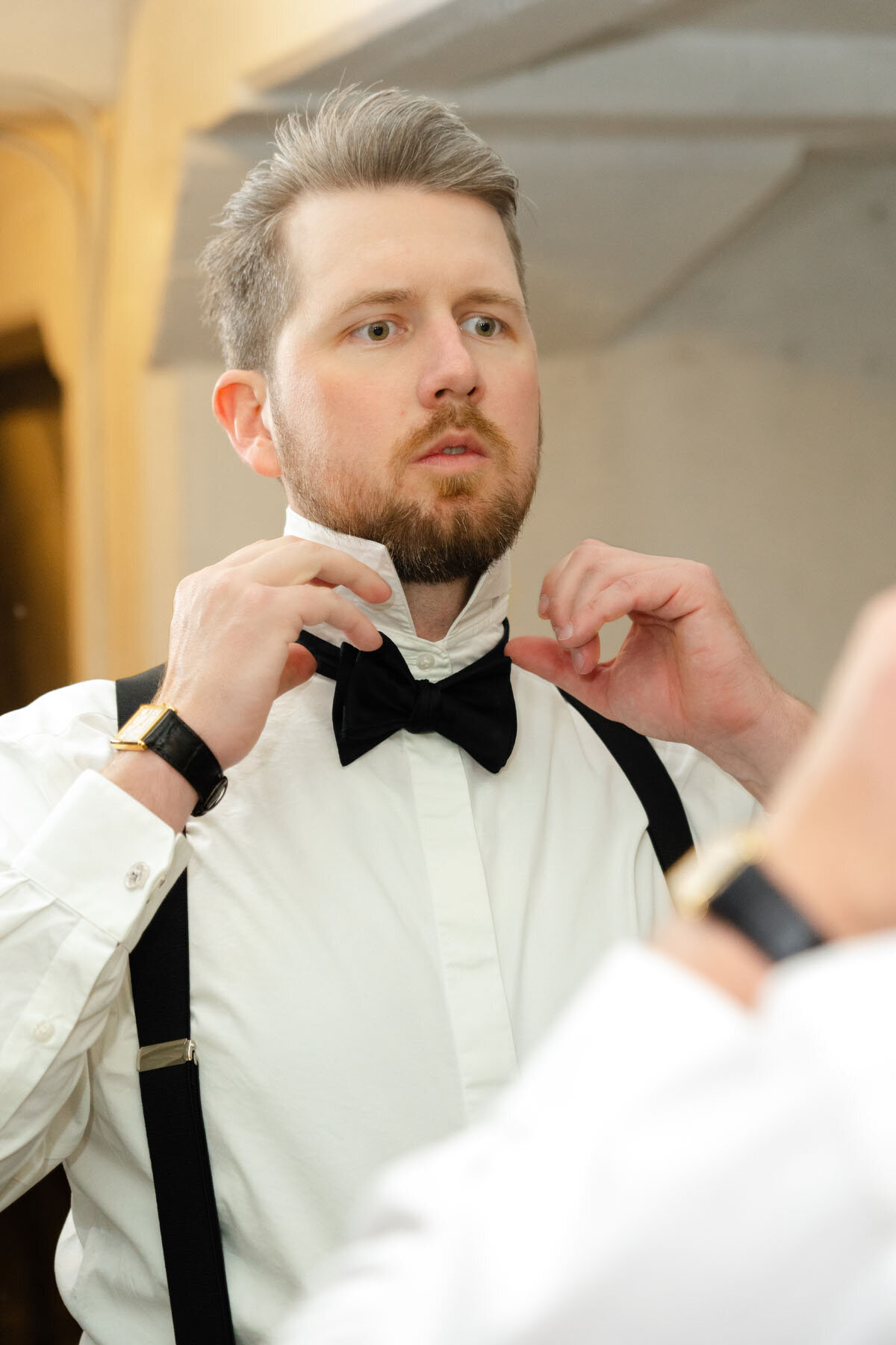 Refined wedding photo created in a minimalist downtown Phoenix setting.
