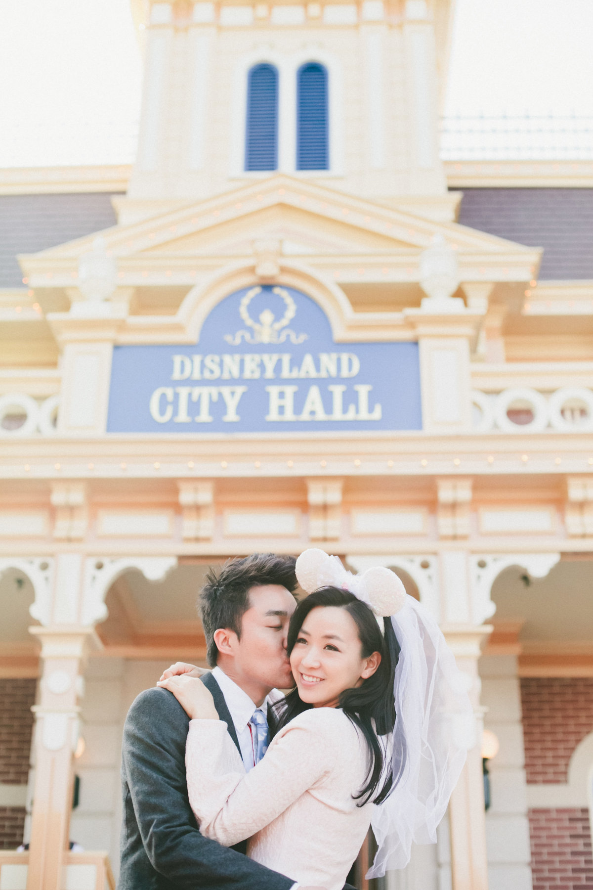 disneyland-engagement-session-01