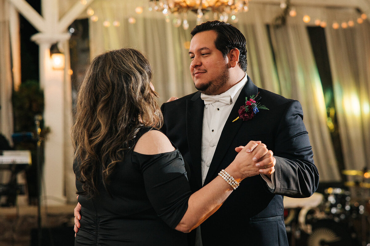 Nashville-Wedding-LGBTQ+-Cedarwood-Photographer086
