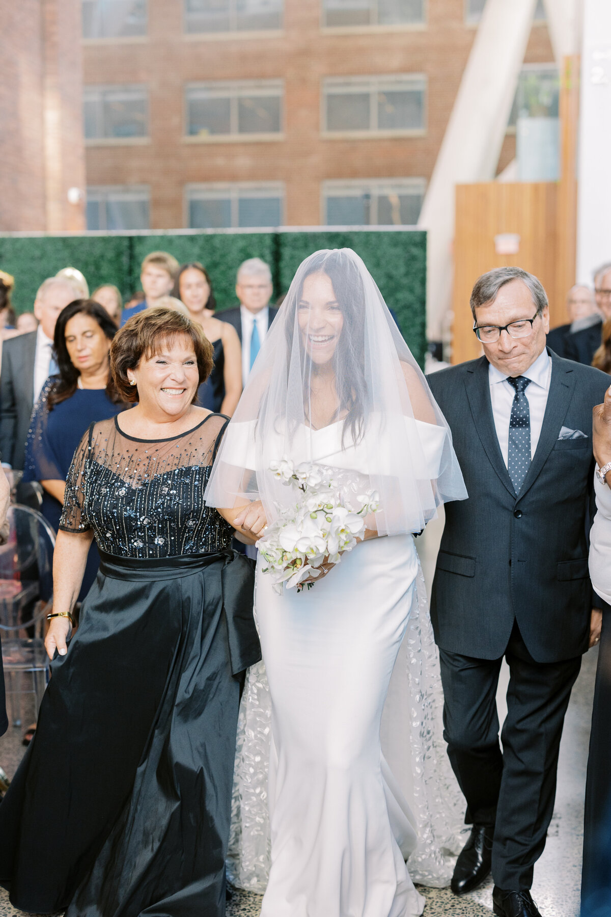 Toronto-Editorial-Wedding-Photographer_Ricardas-Restaurant-Wedding082