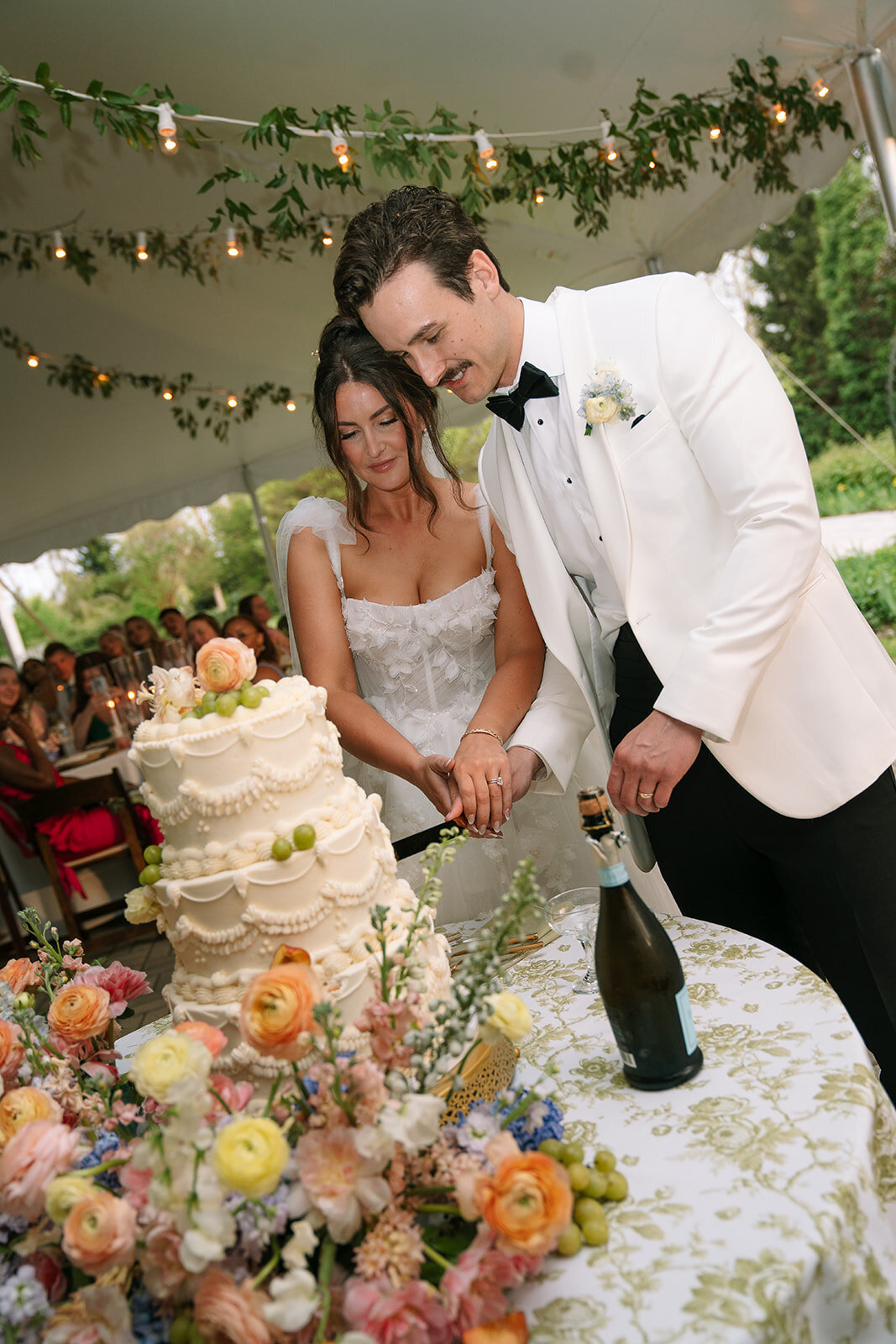 elegant-spring-wedding-whitehall-louisville-ky-destiny-rae-photography.1-140
