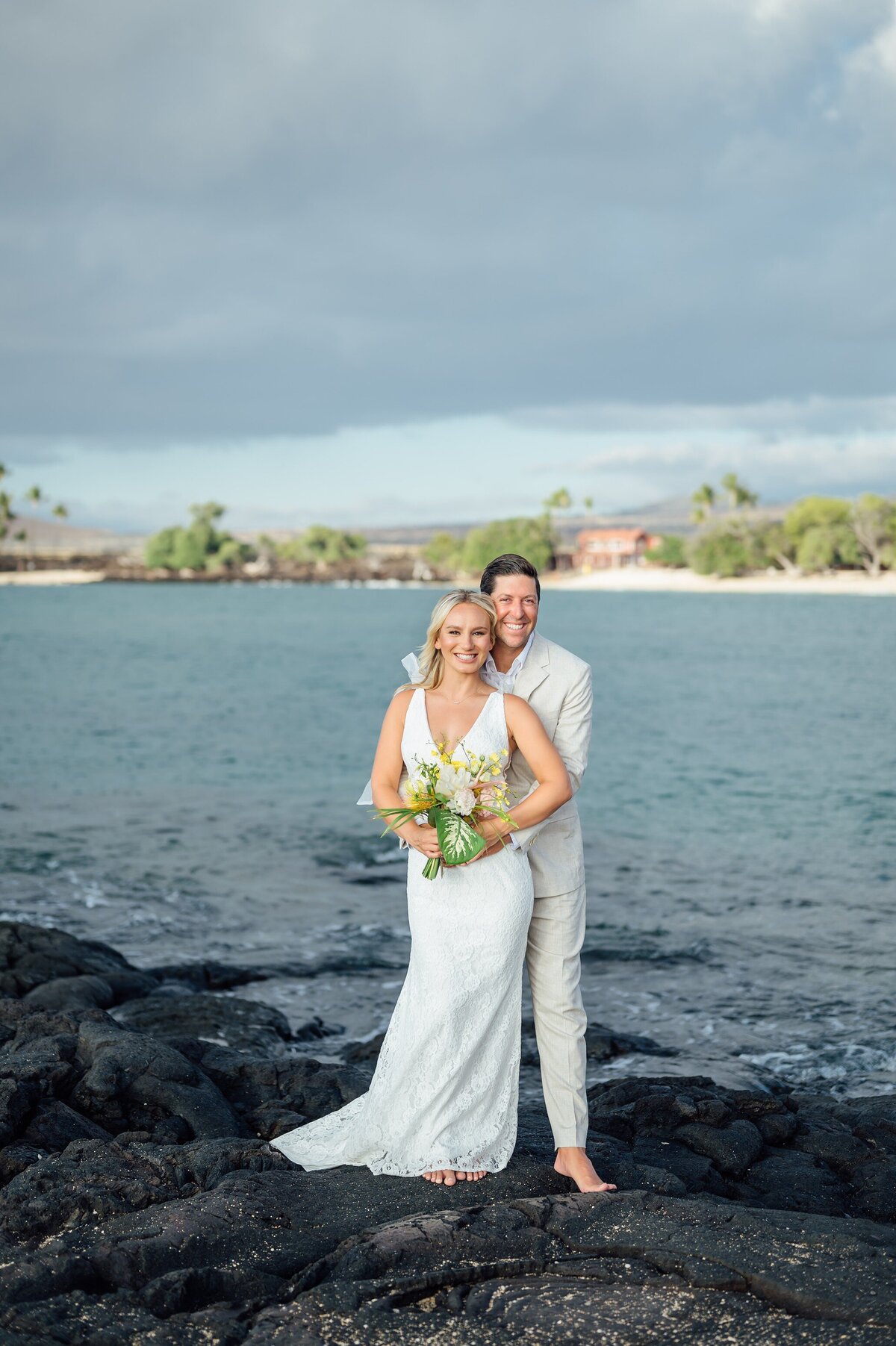 mahaiula-beach-elopement_0020