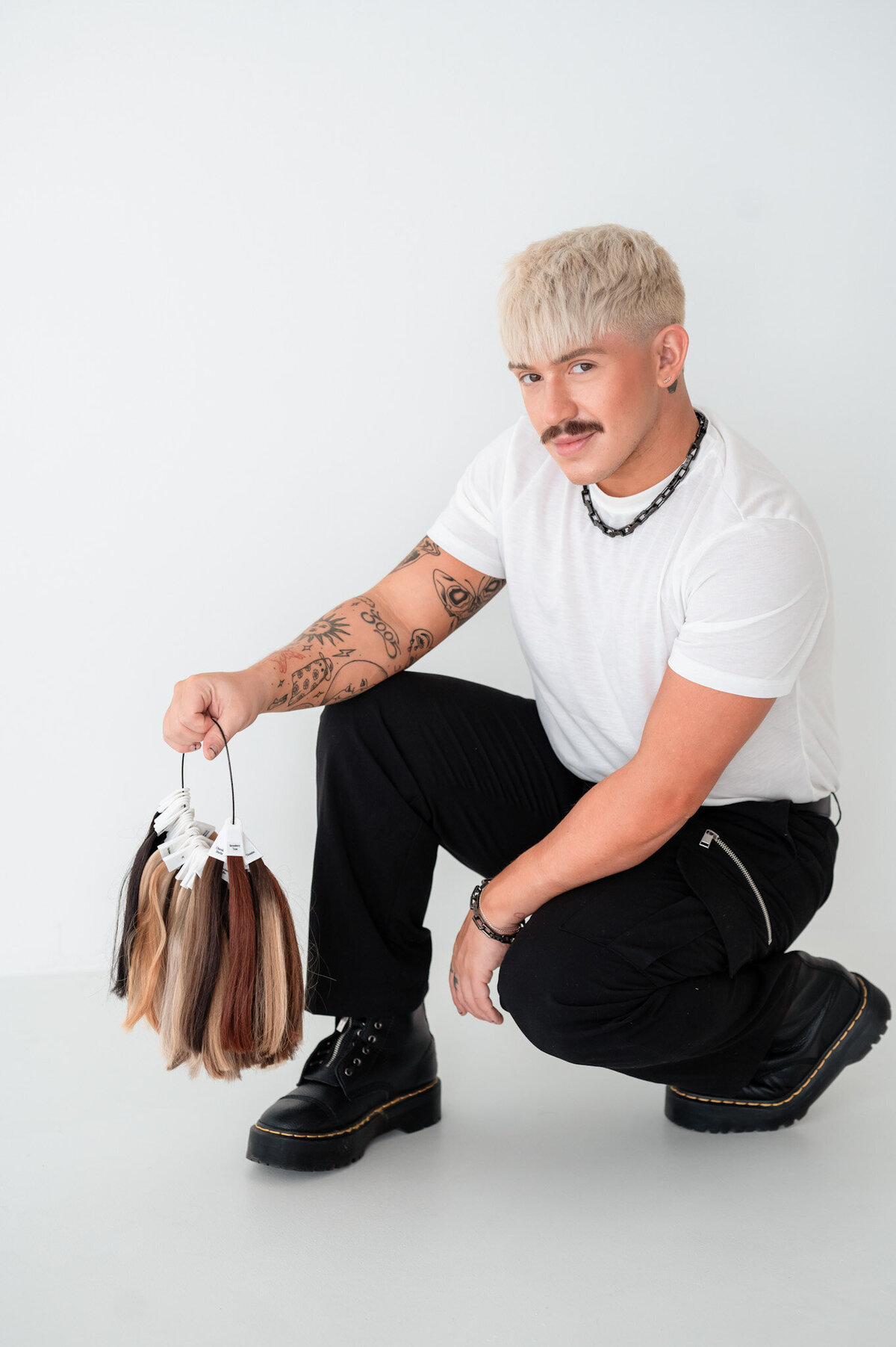 handtiedbyhim-jacksonville-hair-stylist-branding-photoshoot