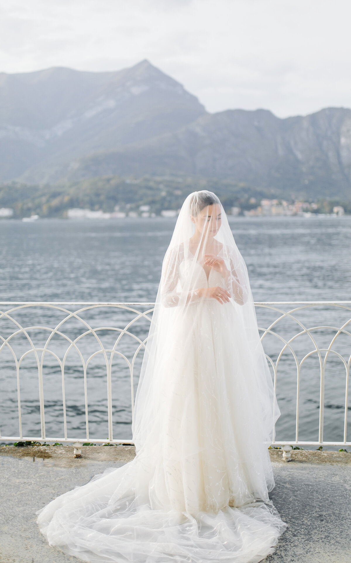happy-bride-woman-wedding-dress-posing (2)