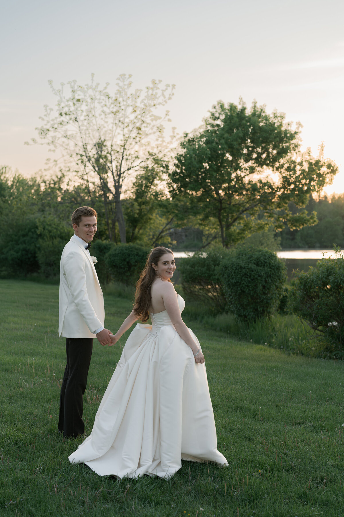 Grace & Ardor Co. East Coast Wedding Engagement Photography Pennsylvania New York City New Jersey Timeless Bold Art Direction Editorial Erin McGeever Lake House Inn-35