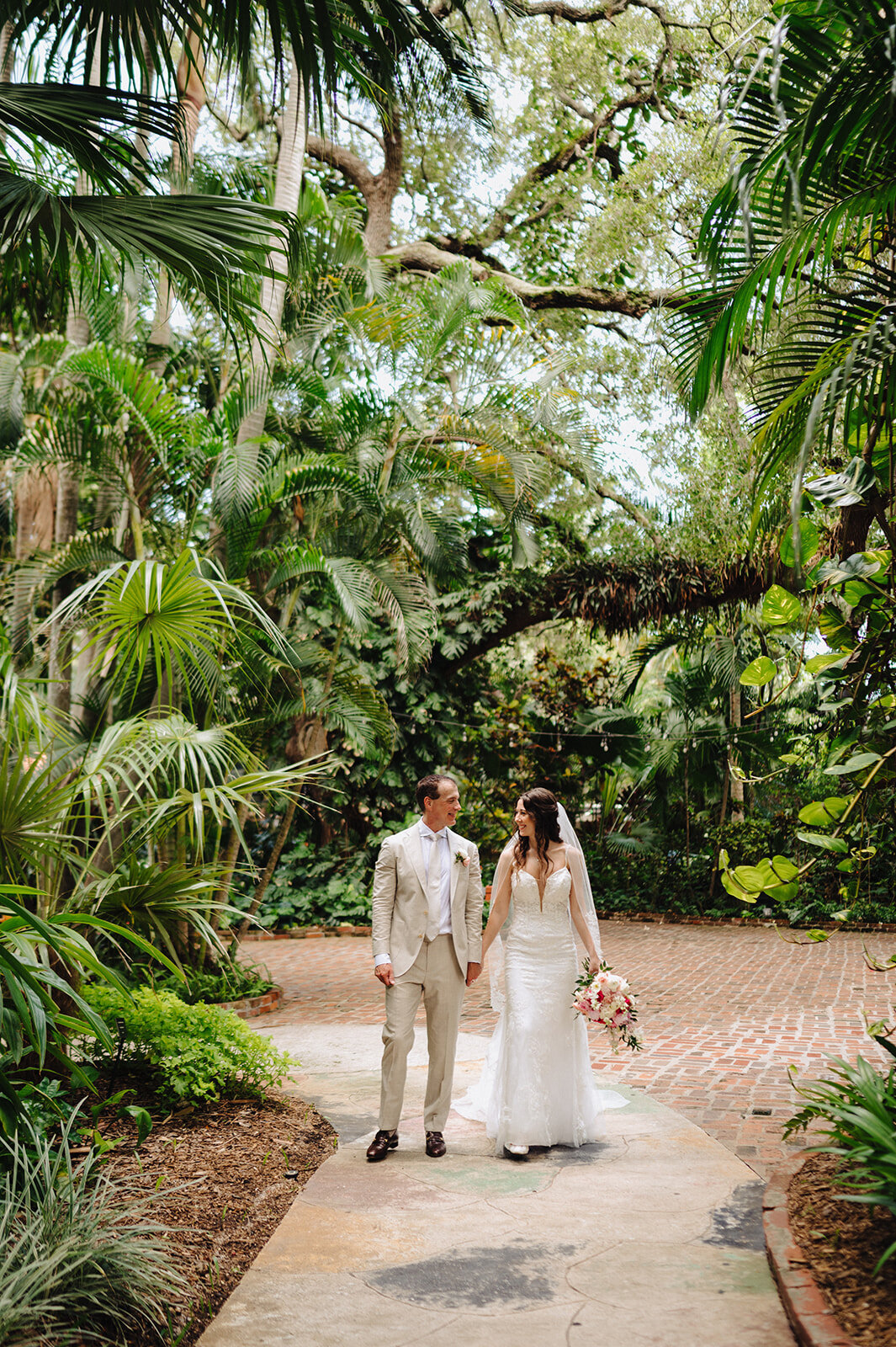 a-mcneile-photo-sunken-gardens-elope-in-st-pete-chantilly-chic-celebrations-5