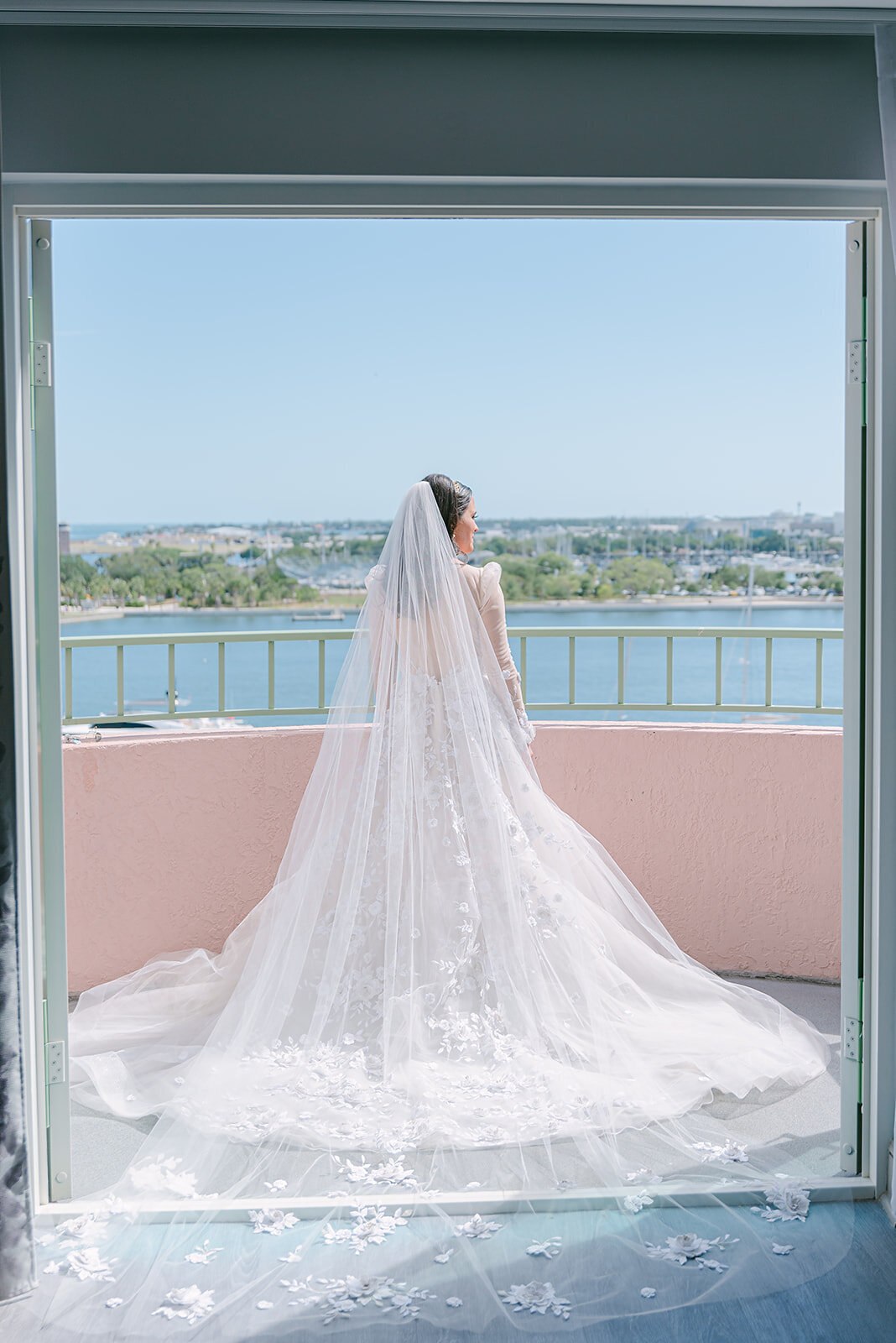 Vinoy Renaissance Hotel Wedding - Tampa Wedding Photographer 23
