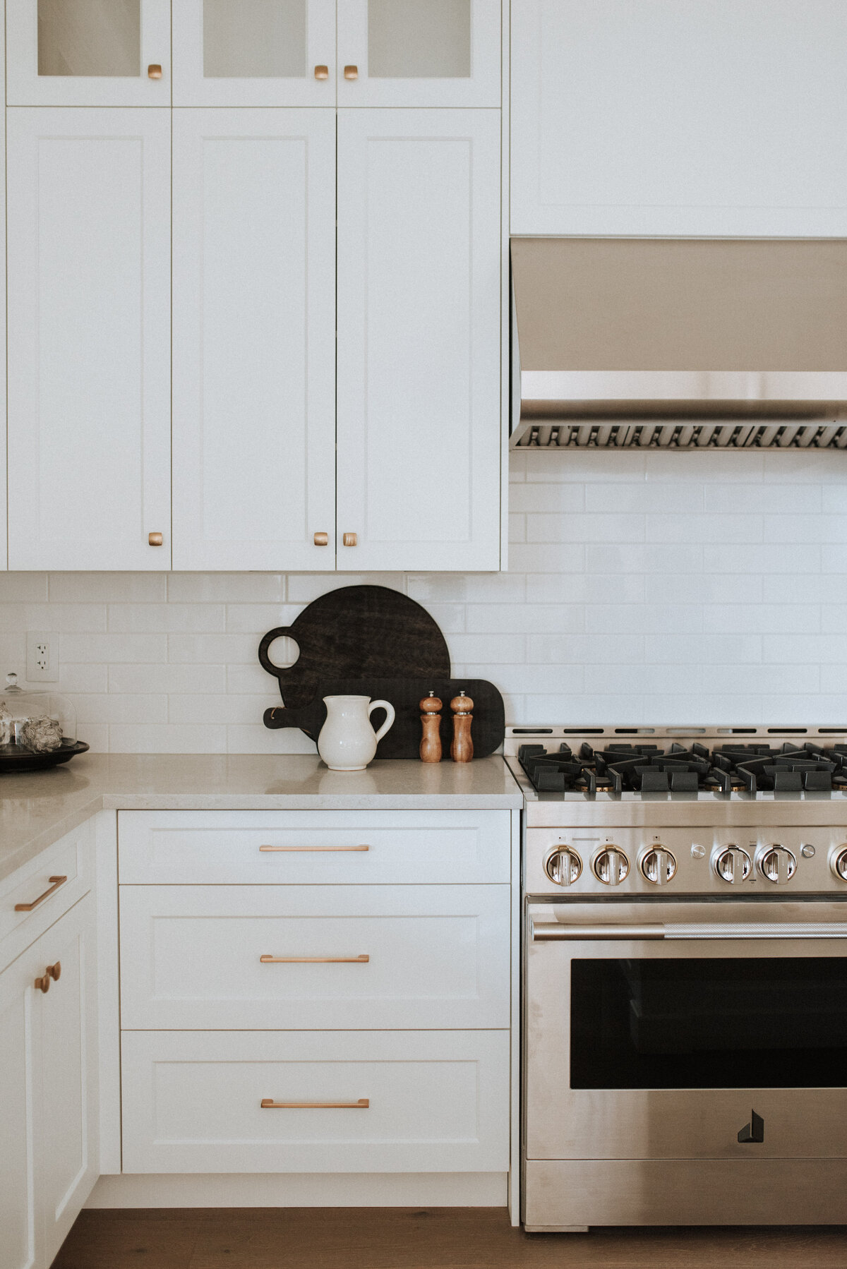 bright-white-kitchen