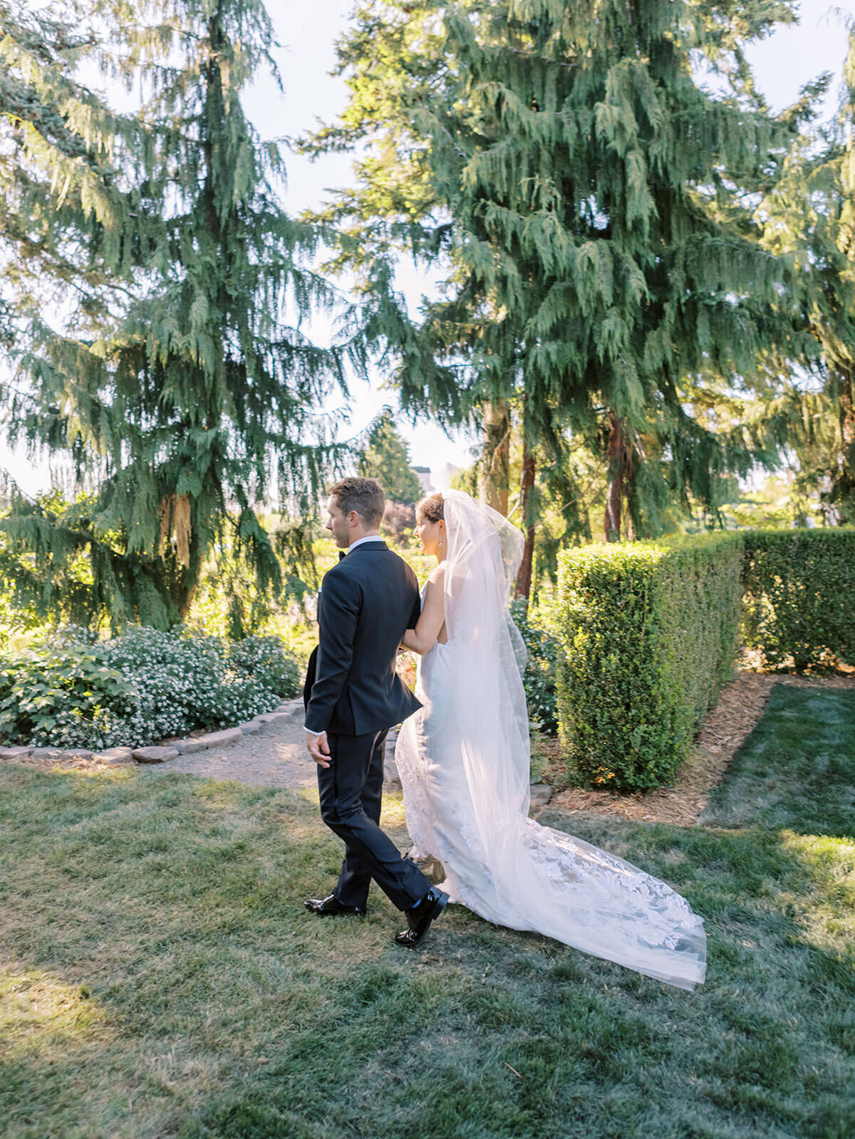 Carlos-Hernandez-Photography-Megan-Trevor-Wedding-Portland-Oregon-377