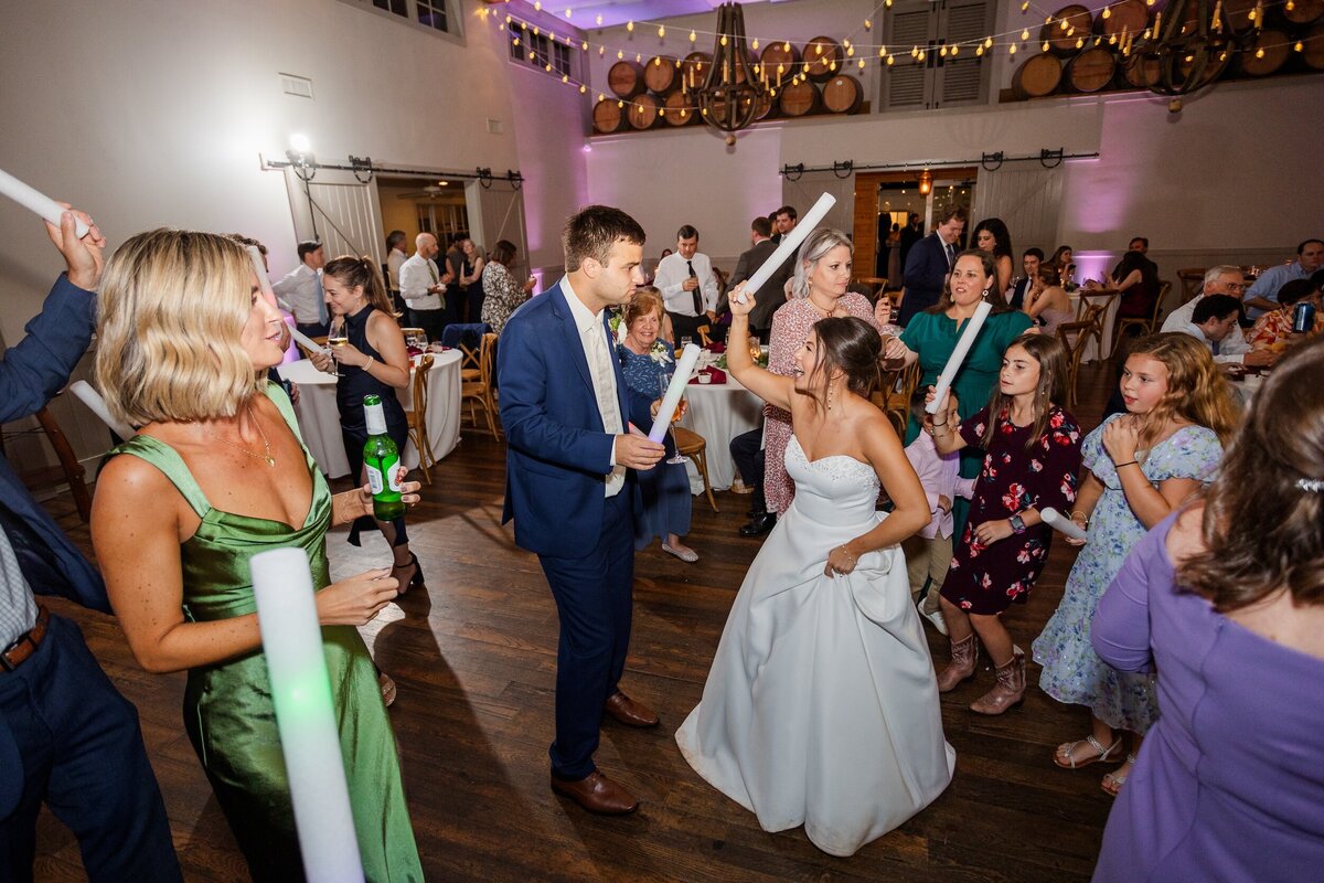 king-family-vineyards-wedding-dj-in-virginia-8
