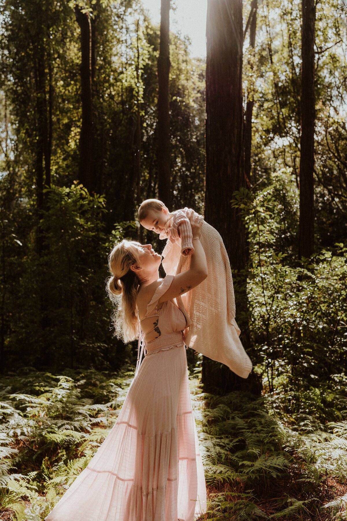 central-coast-motherhood-photos-willow-and-rose-6