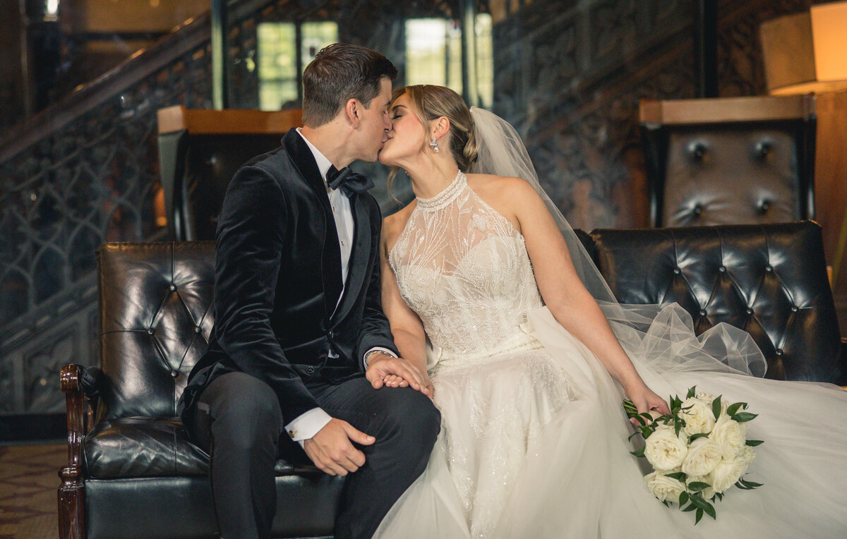 fall - chicago - athletic - association - wedding - chicago