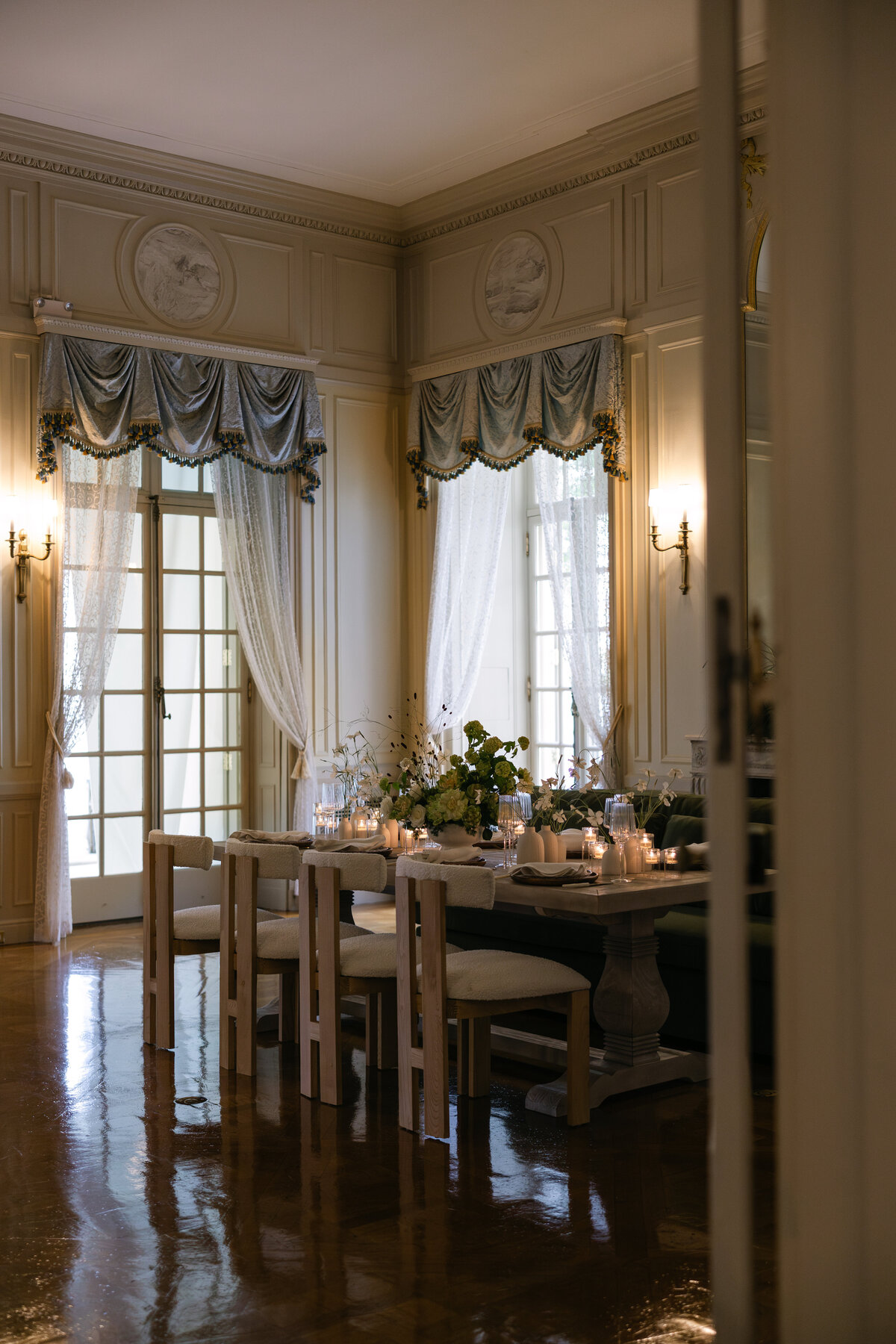 romantic-wedding-reception--glen-manor-house-ri