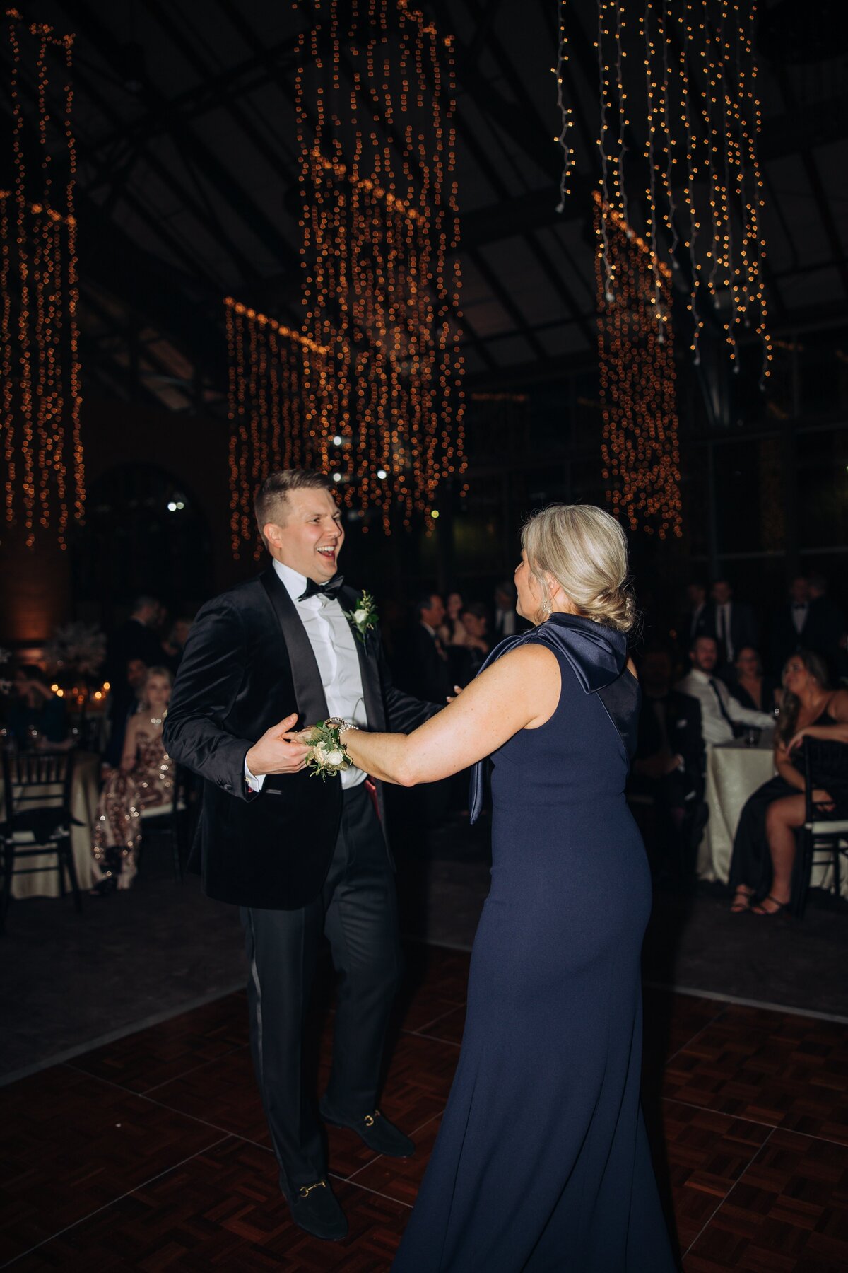 Emily&Chase_TheRenaissanceTheDepot_FlowEventGroup-1956
