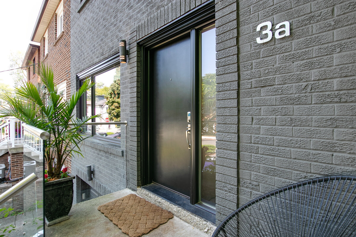 003_Porch