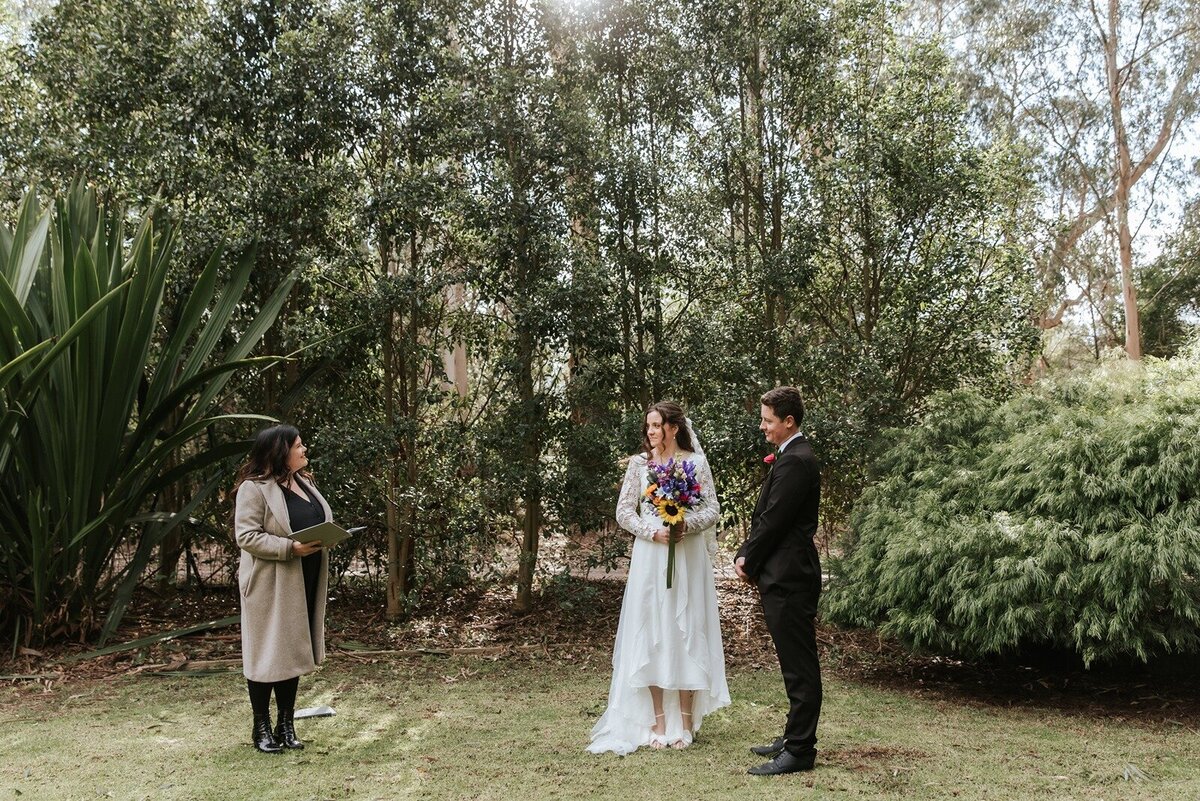 Couple getting married at Healesville Sanctuary