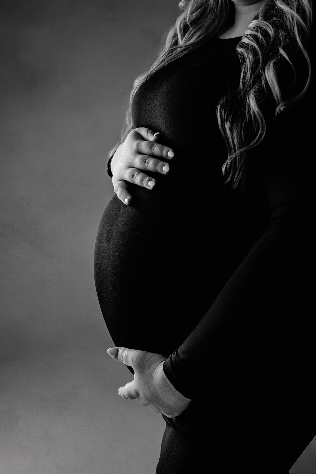 NW Arkansas maternity photographer, maternity photography near me, maternity portraits NW Arkansas, pregnancy photoshoot near me