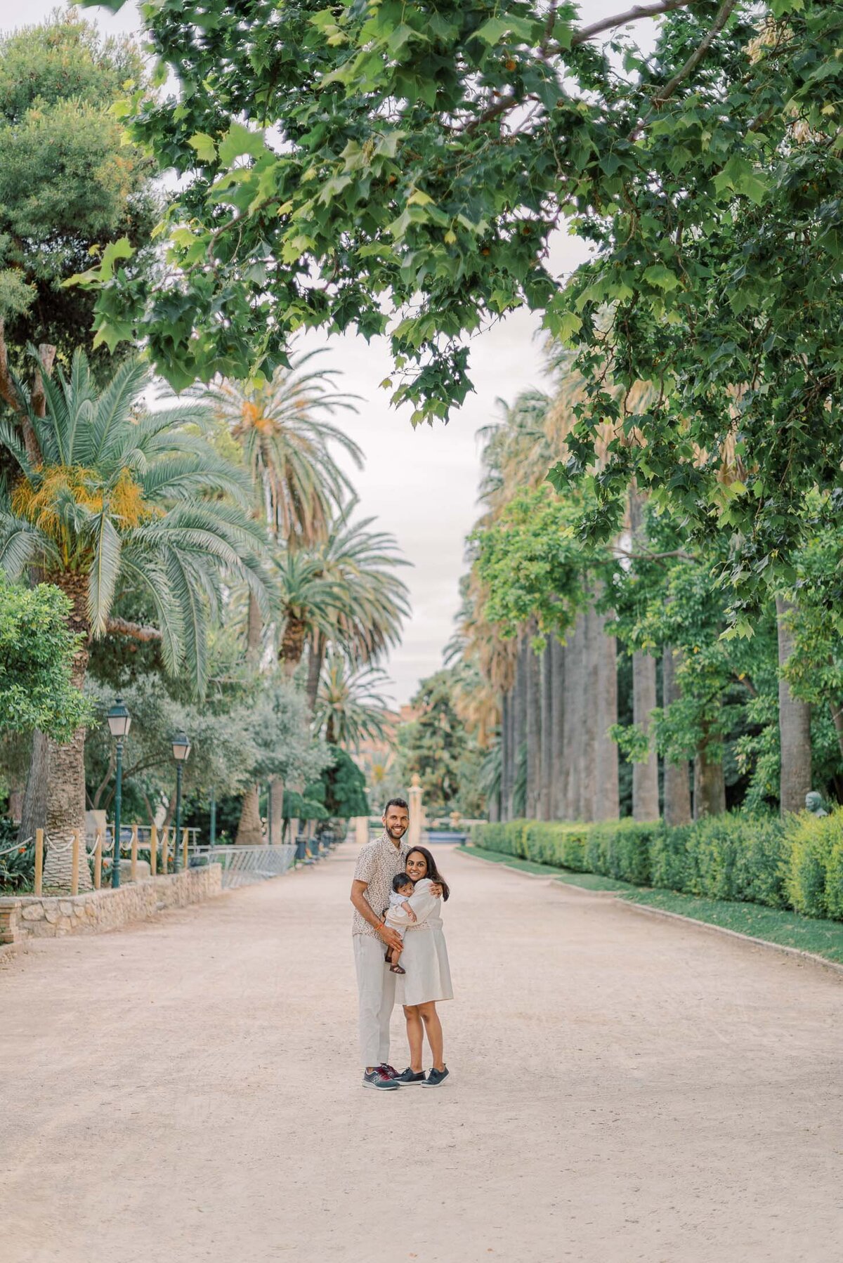 Vacation-Family-Photographer-Valencia-Viveros-Garden-13