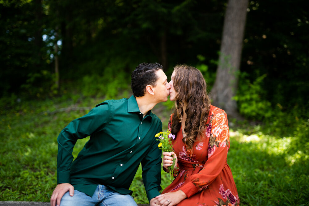 FINAL RESIZE for web_Renee & Zac_MTP-33