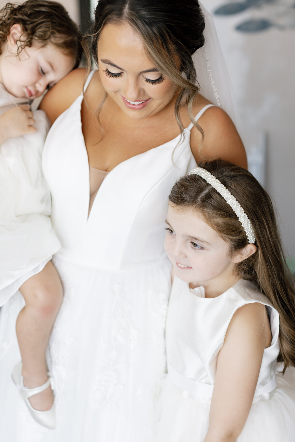 bride-and-flower-girls