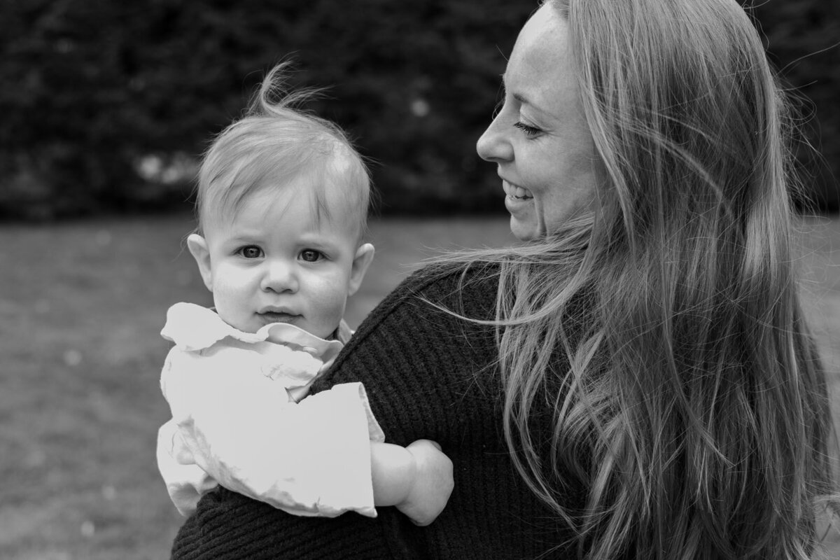 black-and-white-family-photography-rhode-island-massachusetts