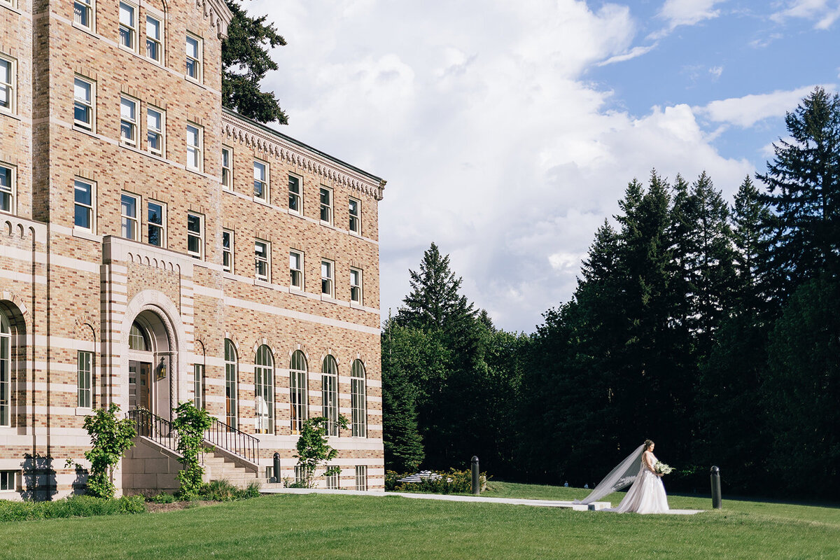 Great lawn outdoor wedding ceremony setup at St Edwards Lodge Hotel